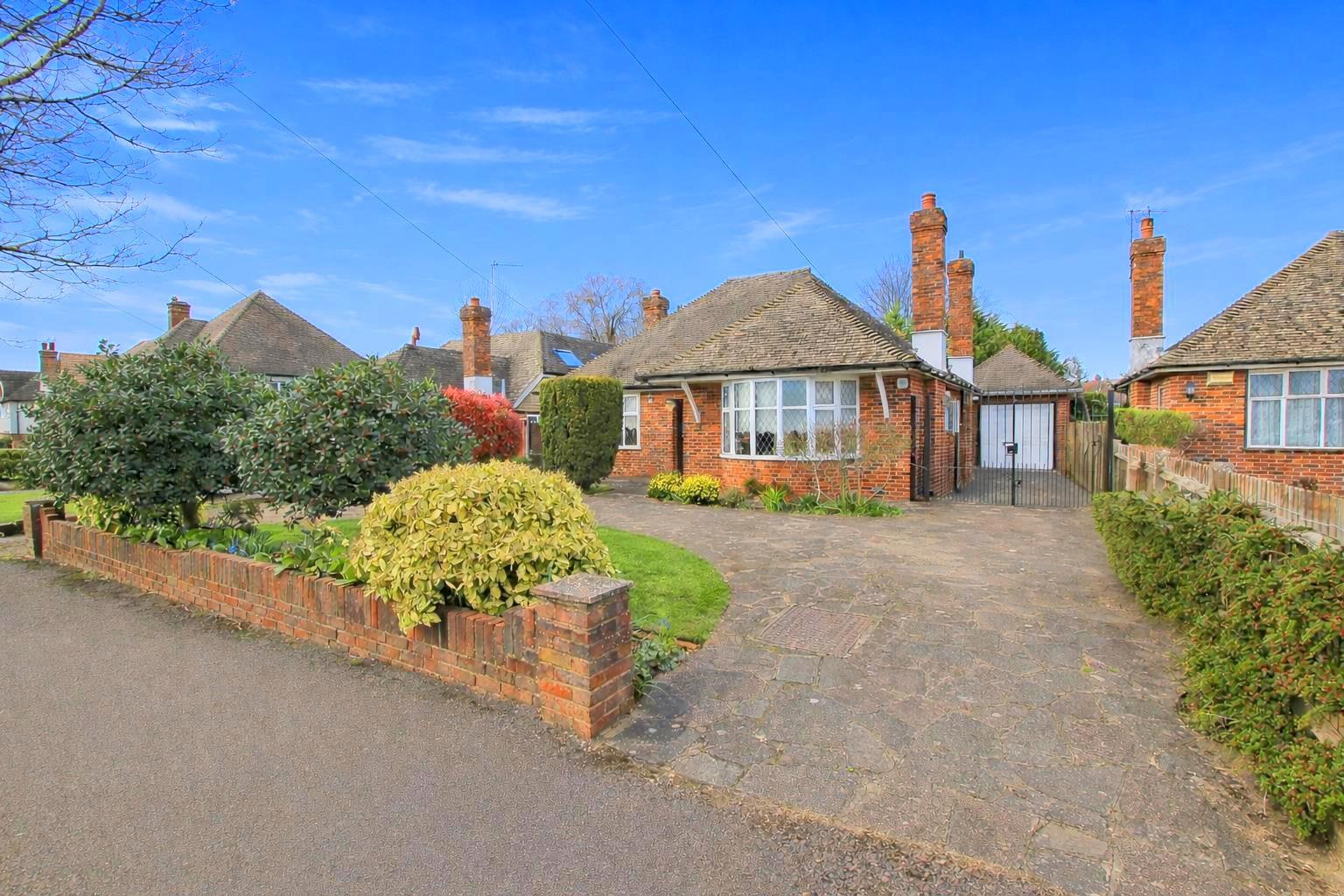 3 bed property in Chiltern Road, Sutton